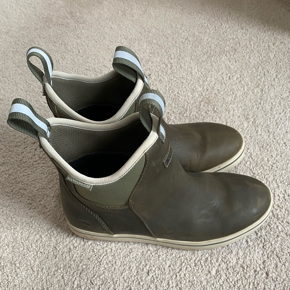 Xtratuf Women’s Leather 6in Ankle Deck Boot